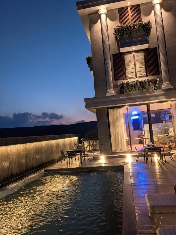 Leela Resort, The Exotic Boutique Hotel - Pure Veg Mahābaleshwar Kültér fotó