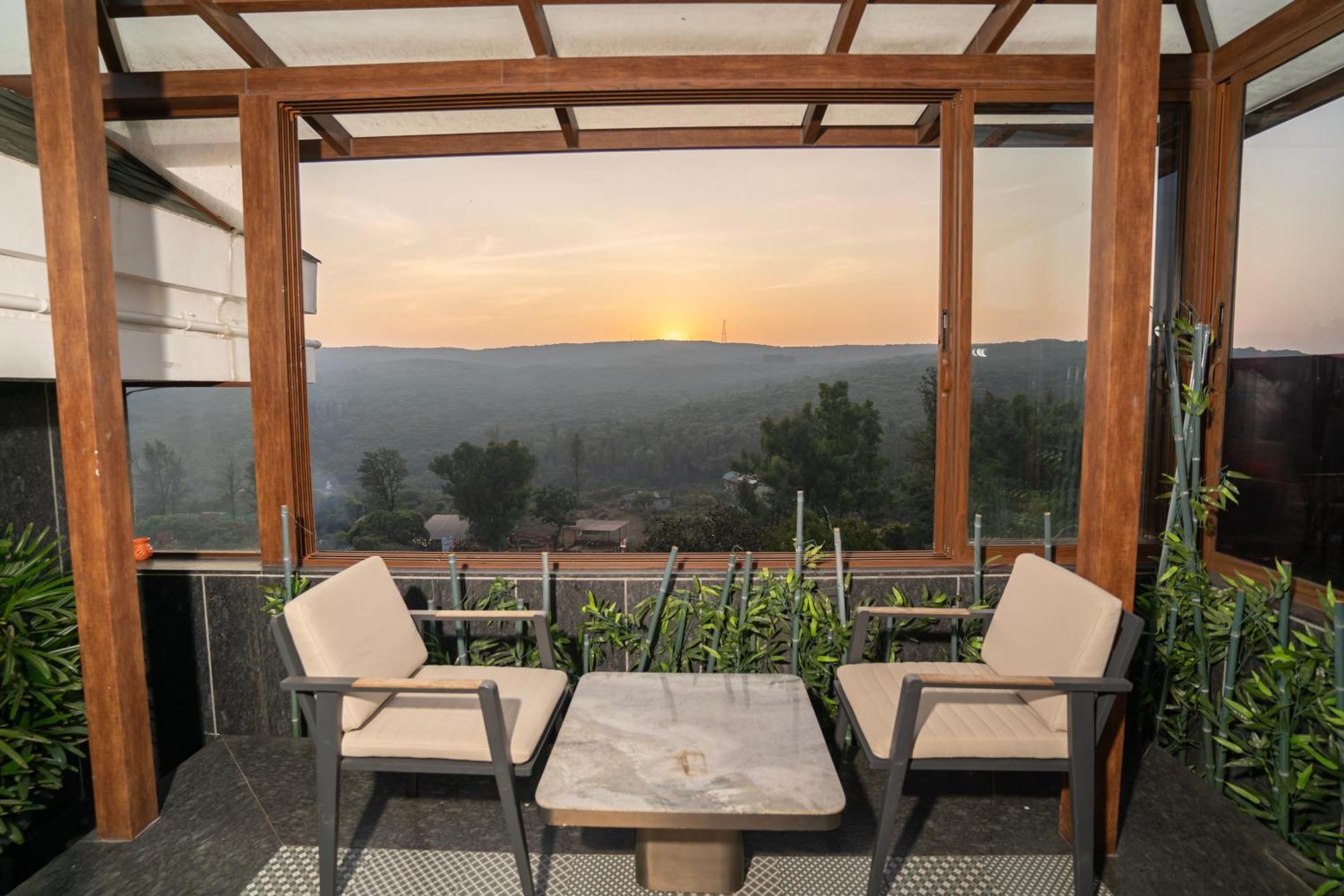 Leela Resort, The Exotic Boutique Hotel - Pure Veg Mahābaleshwar Kültér fotó