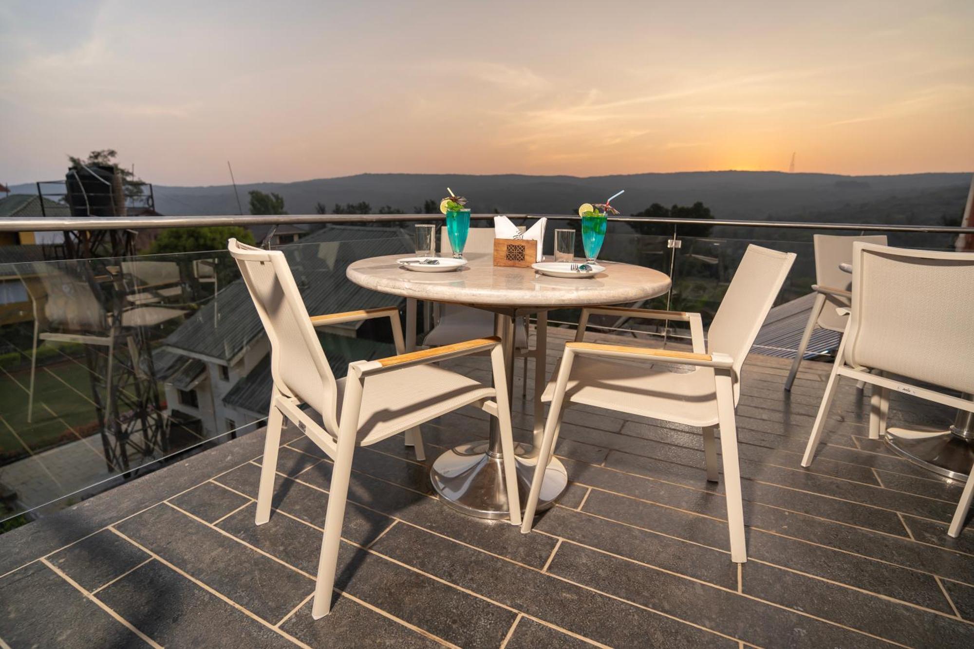Leela Resort, The Exotic Boutique Hotel - Pure Veg Mahābaleshwar Kültér fotó